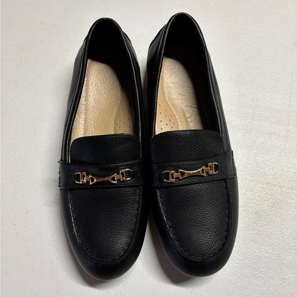 Elegant Black Loafers with Gold Accent